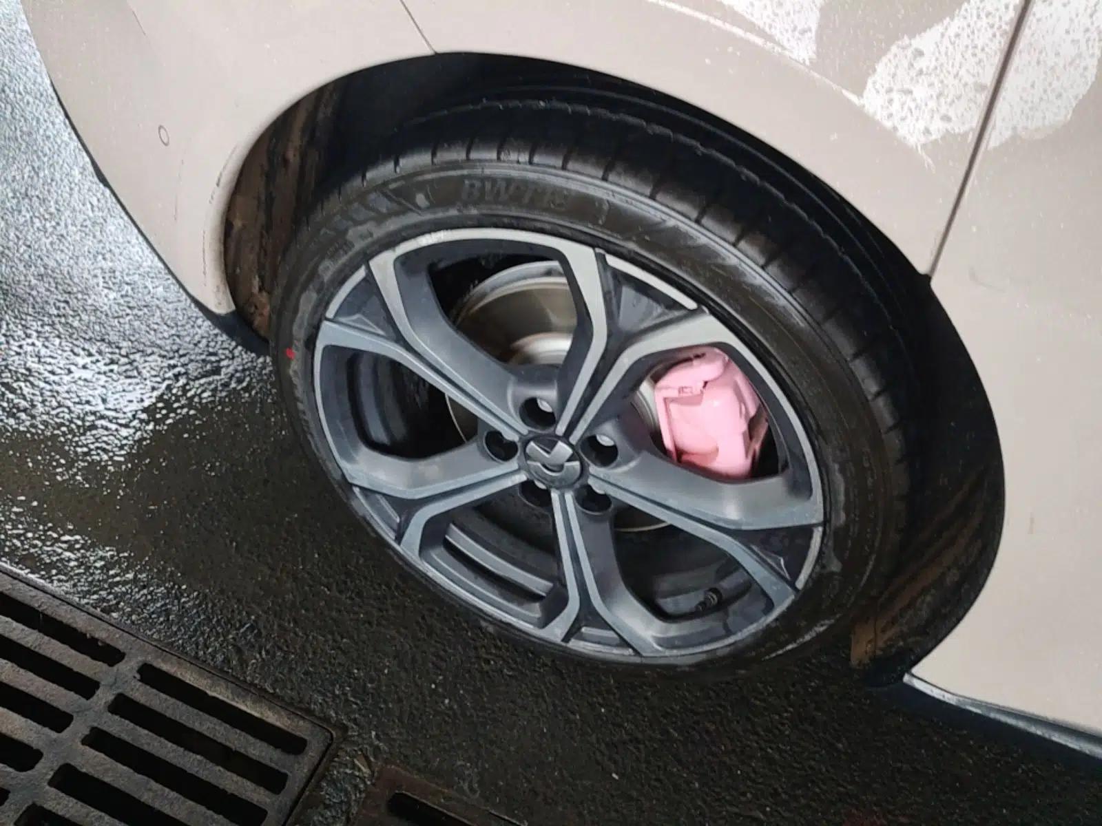 Nio ET5T 2023 75 kWh Touring — миниатюра 11