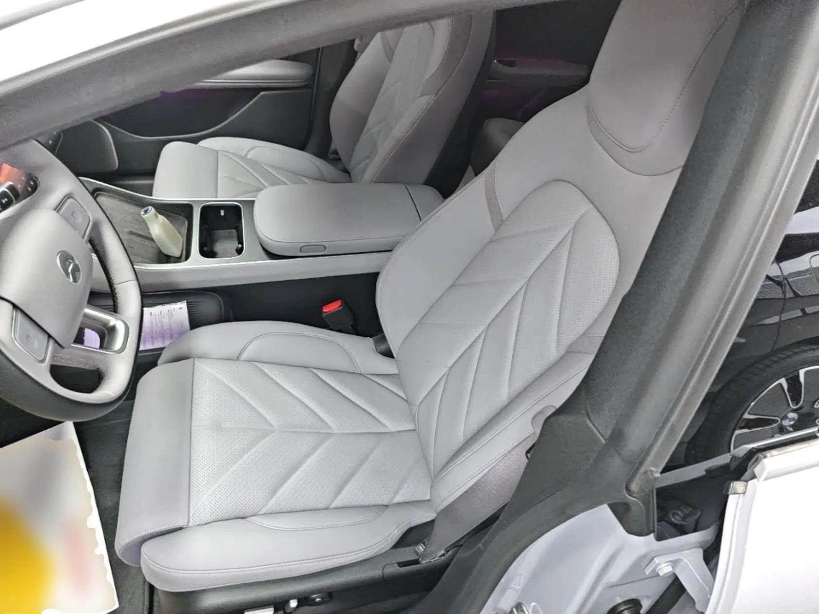 Nio ET5T 2025 75 kWh Touring — миниатюра 17