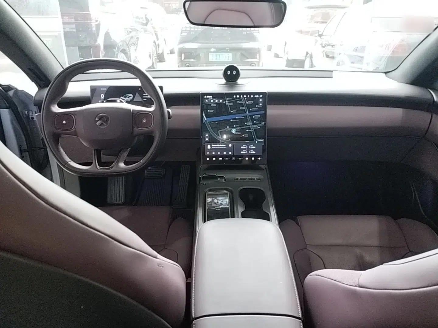 Nio ET5T 2024 75kWh Touring — миниатюра 12
