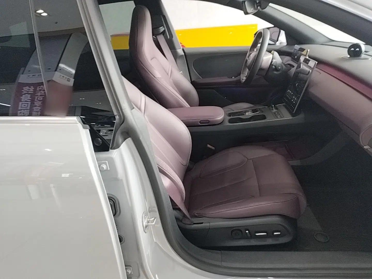 Nio ET5T 2024 75kWh Touring — миниатюра 19
