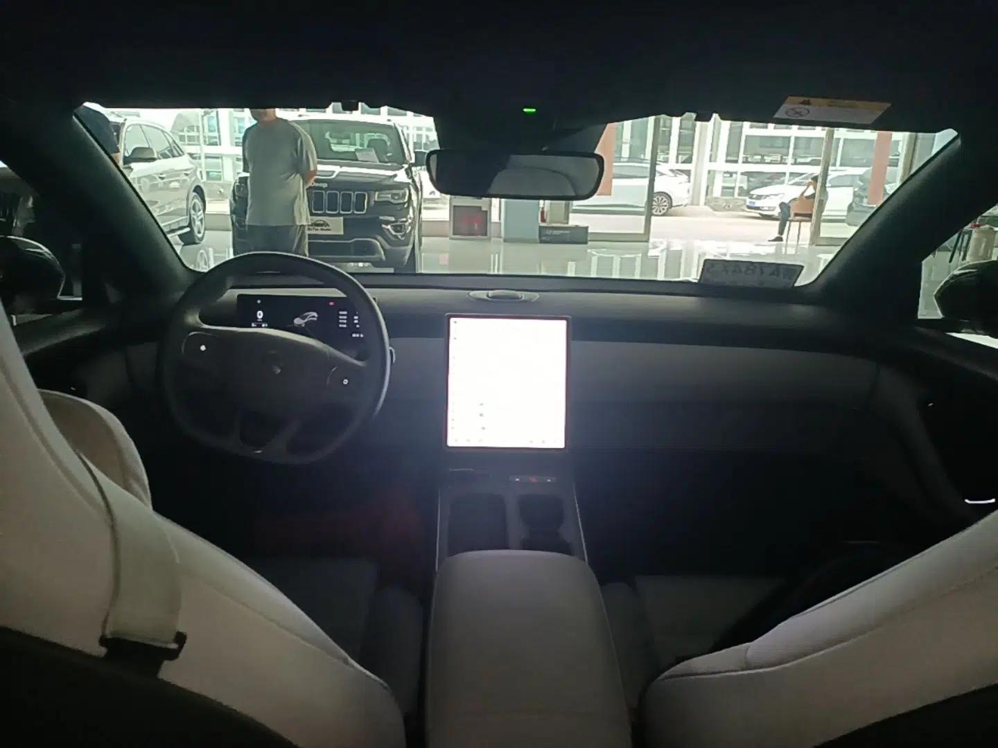 Nio ET5T 2024 75kWh Touring — миниатюра 17