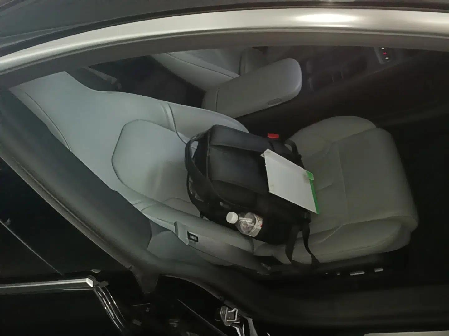 Nio ET5T 2024 75kWh Touring — миниатюра 24