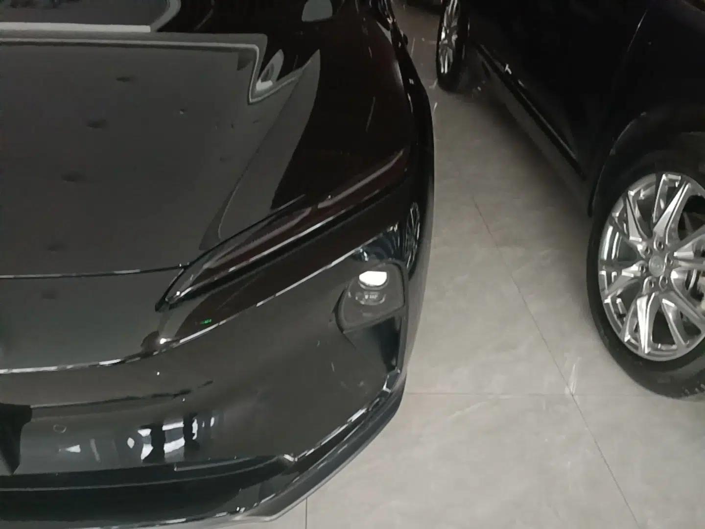 Nio ET5T 2024 75kWh Touring — миниатюра 8