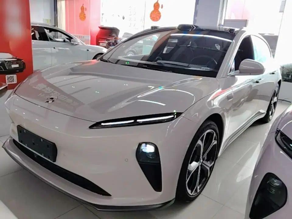 Nio ET5T 2024 75kWh Touring — миниатюра 1