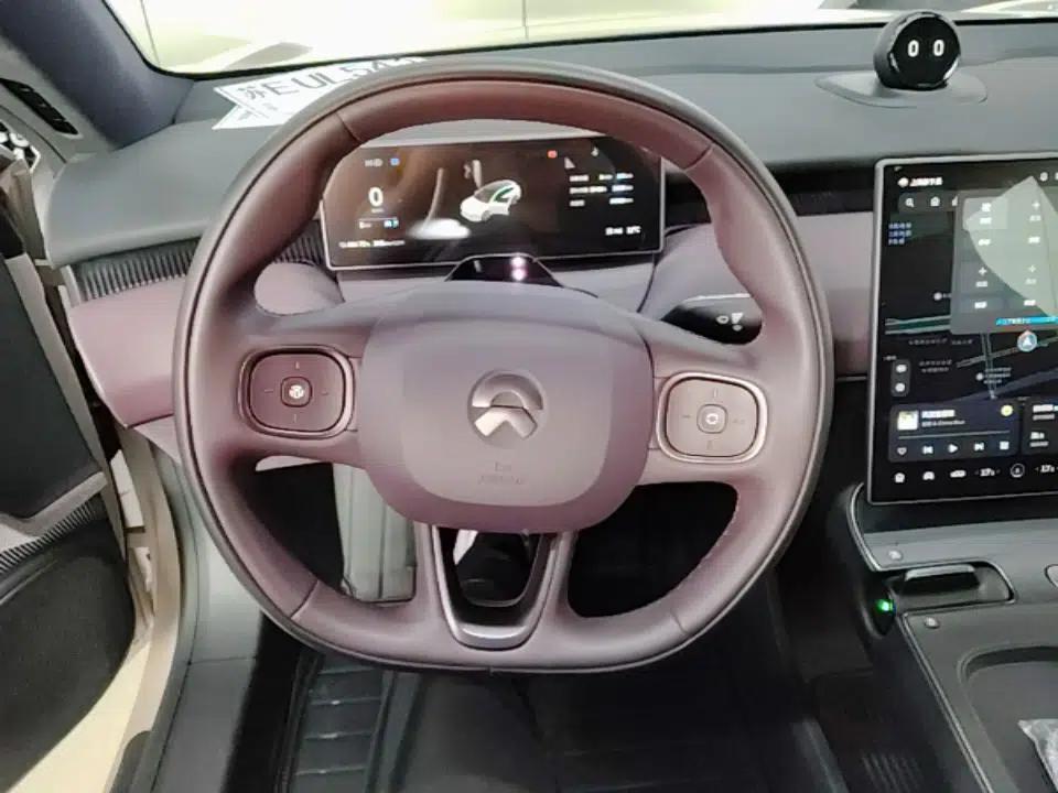 Nio ET5T 2024 75kWh Touring — миниатюра 13