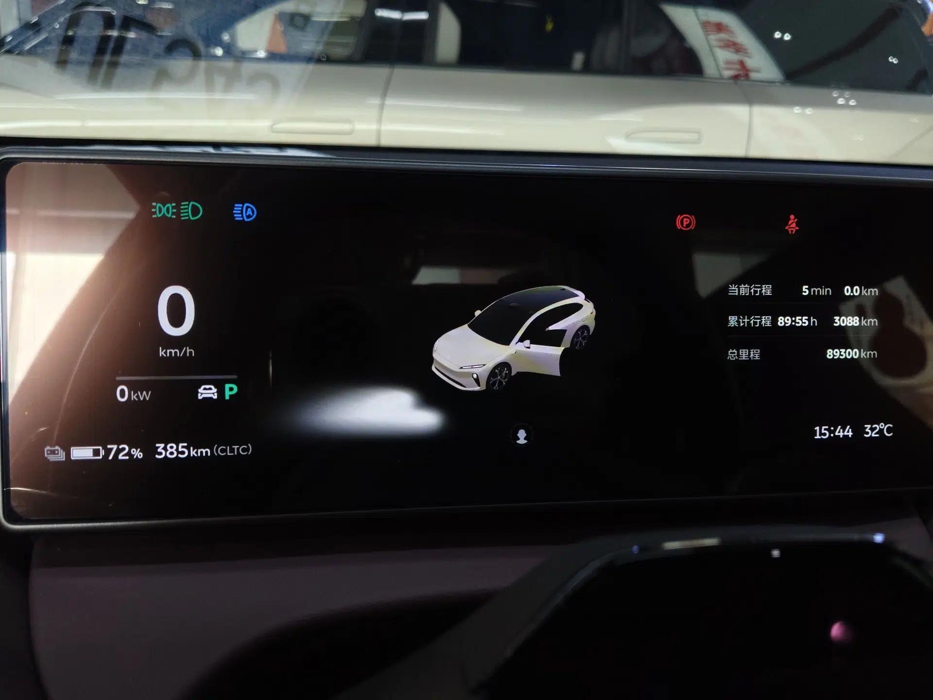 Nio ET5T 2024 75kWh Touring — миниатюра 14