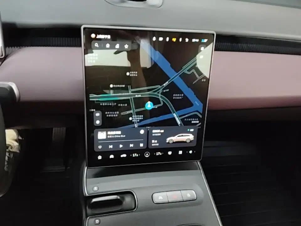 Nio ET5T 2024 75kWh Touring — миниатюра 15