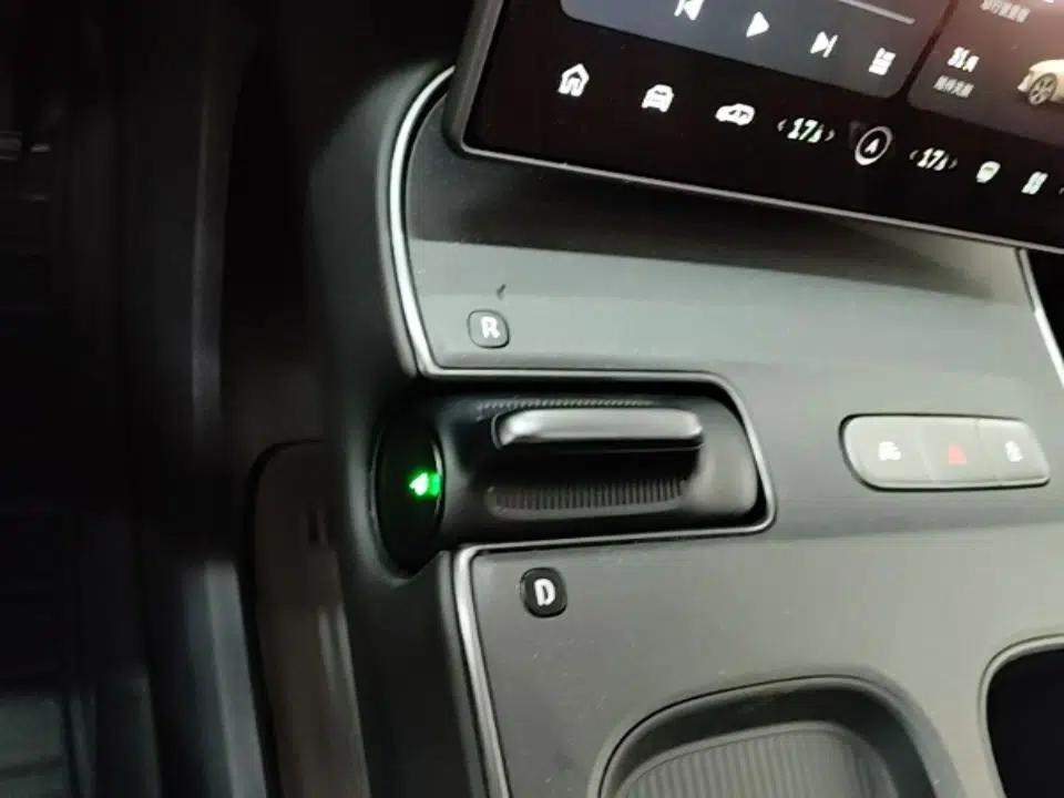 Nio ET5T 2024 75kWh Touring — миниатюра 16