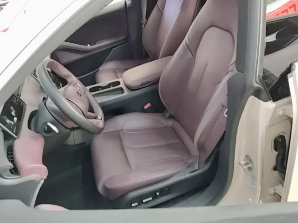 Nio ET5T 2024 75kWh Touring — миниатюра 17