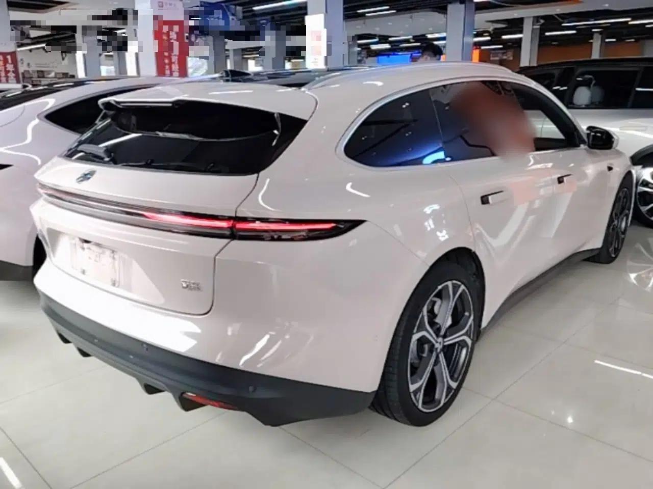 Nio ET5T 2024 75kWh Touring — миниатюра 6