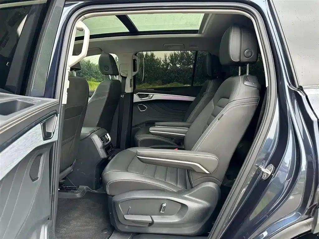 2021 Range Rover 380TSI AWD Luxury Pro — миниатюра 10