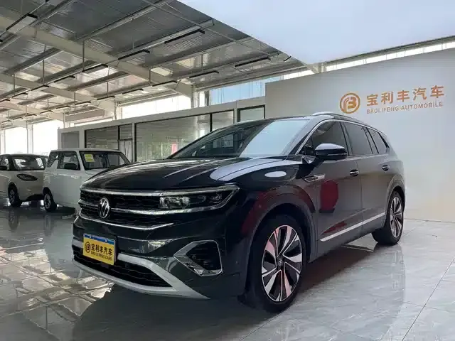 2023 Range Rover 380TSI AWD Luxury Pro 6-seater