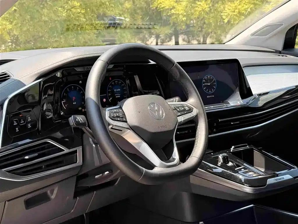 2024 Range Rover 380TSI 4WD Luxury Pro 6-Seater — миниатюра 5