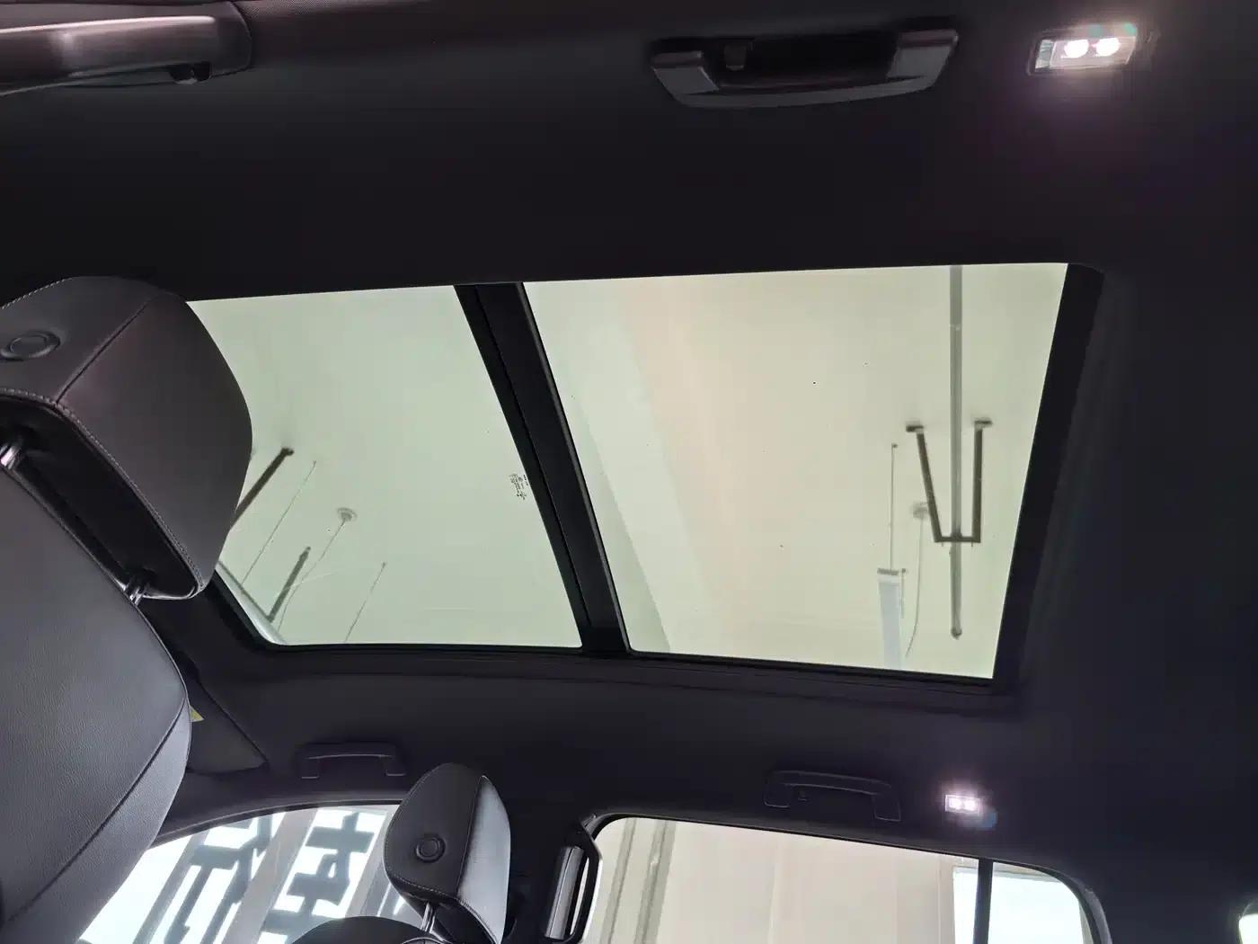 2022 Range Rover 380TSI 4WD R-Line 6-Seater — миниатюра 10