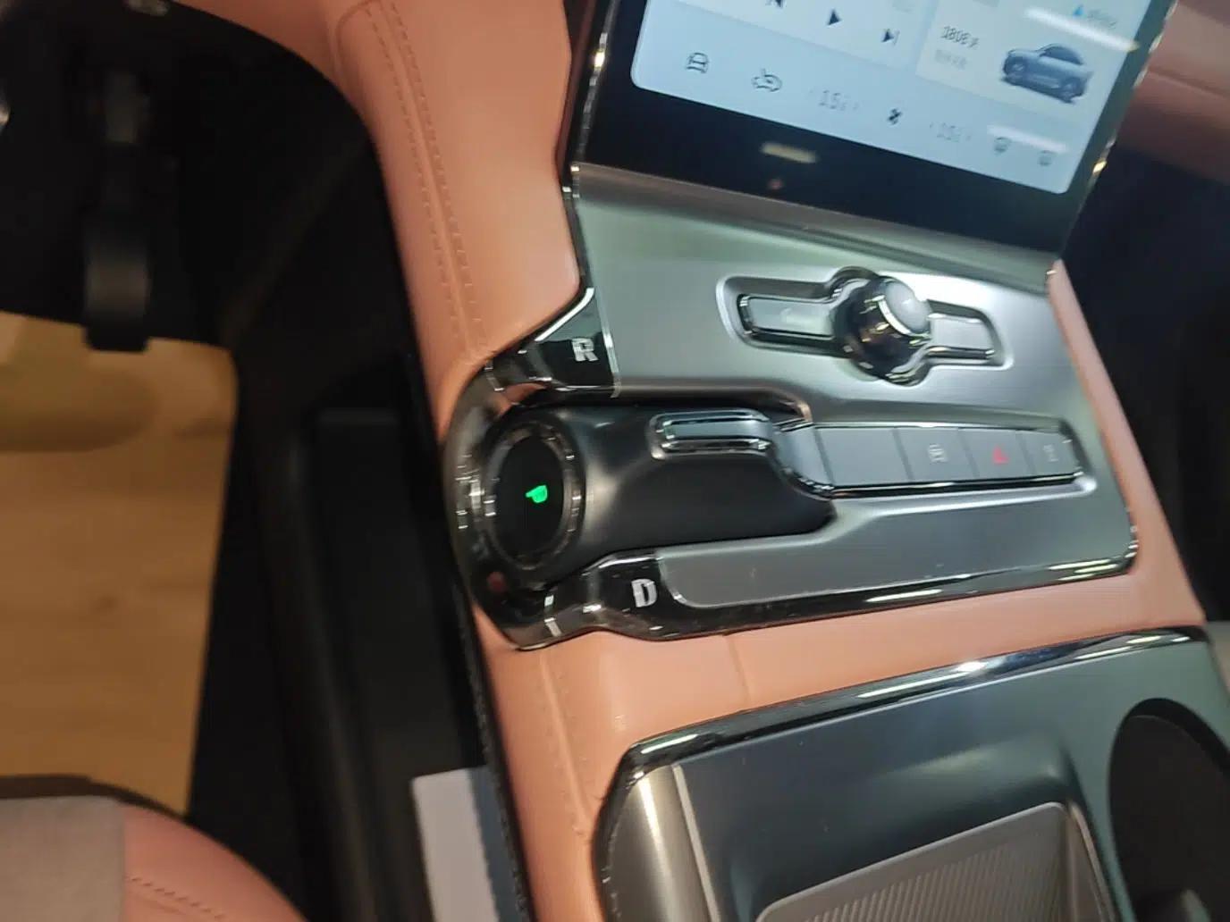 Nio EC6 2020 430 km Sport Version — миниатюра 16