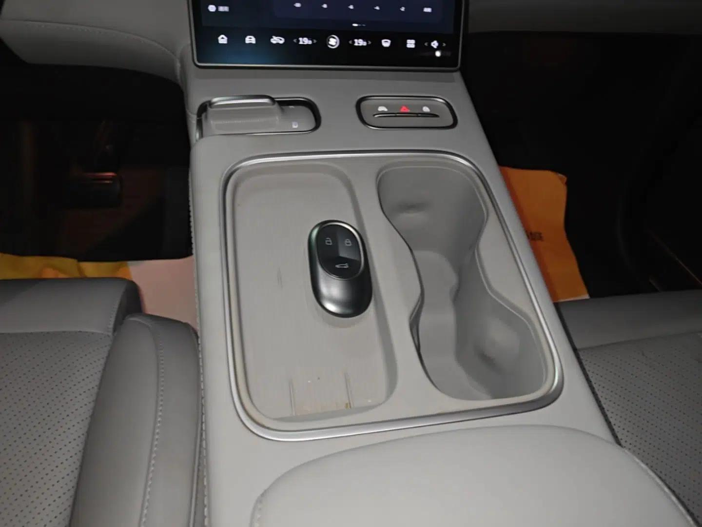 Nio EC6 2024 75 kWh — миниатюра 16