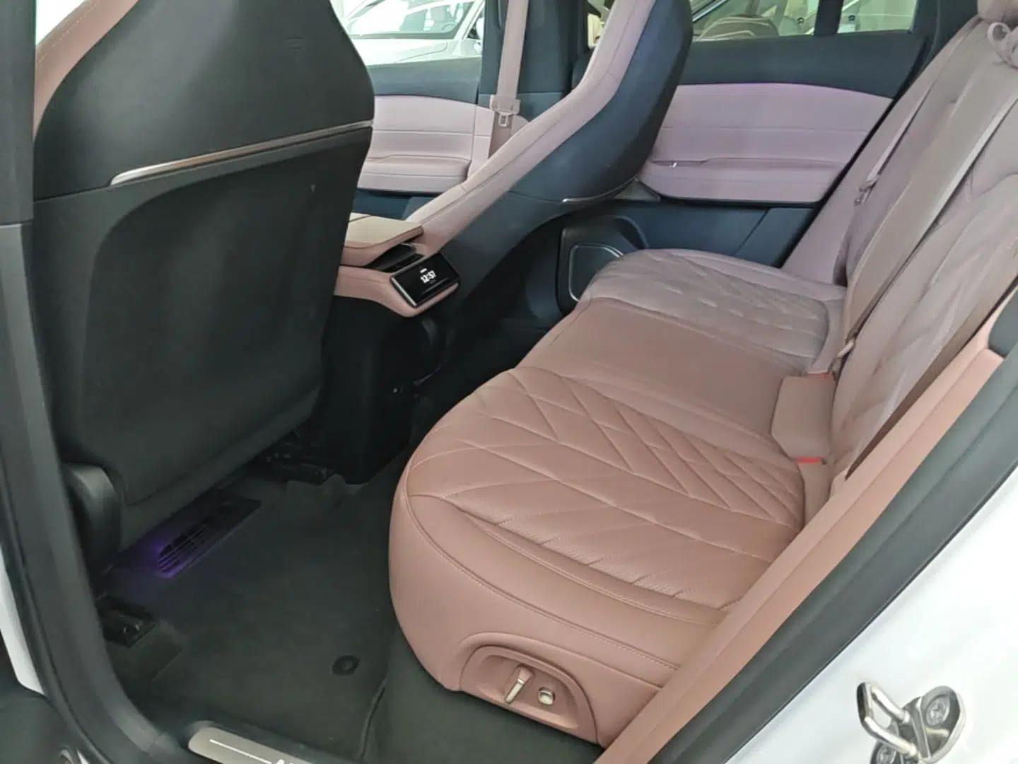 Nio EC6 2025 75 kWh — миниатюра 27