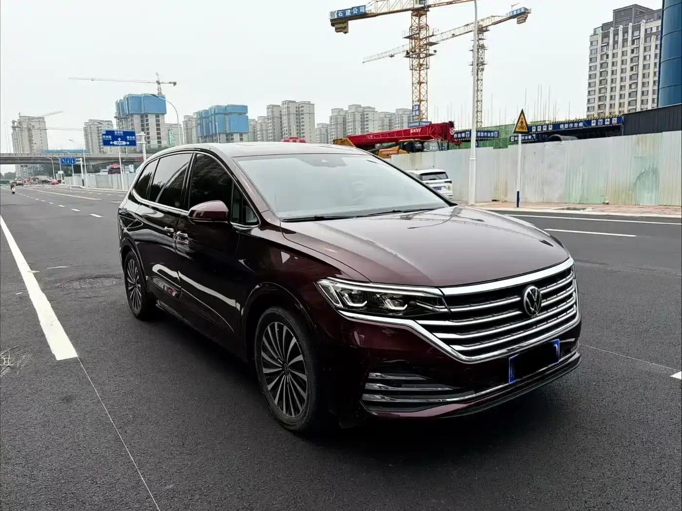 Viloran 2022 380TSI Premium Edition — миниатюра 2