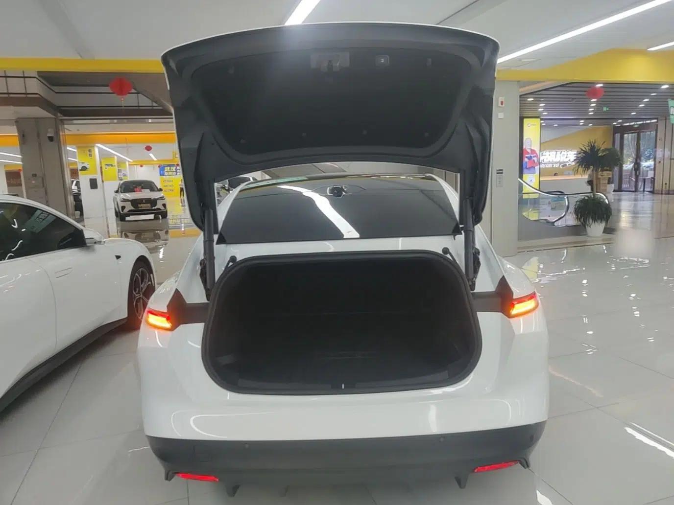 Nio ET5 2022 75 kWh — миниатюра 27