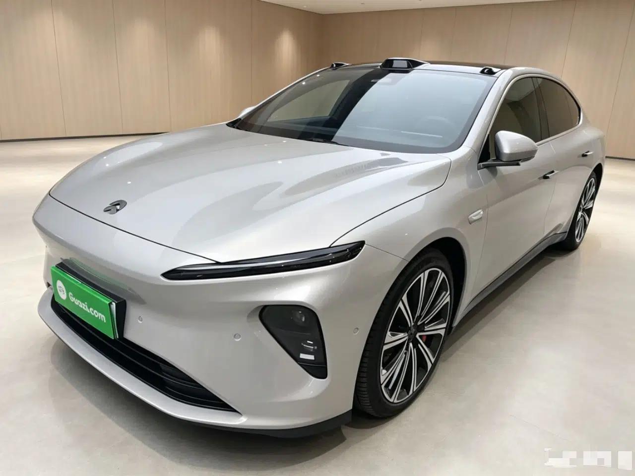 Nio ET7 2024 75 kWh Executive Signature Edition — миниатюра 1