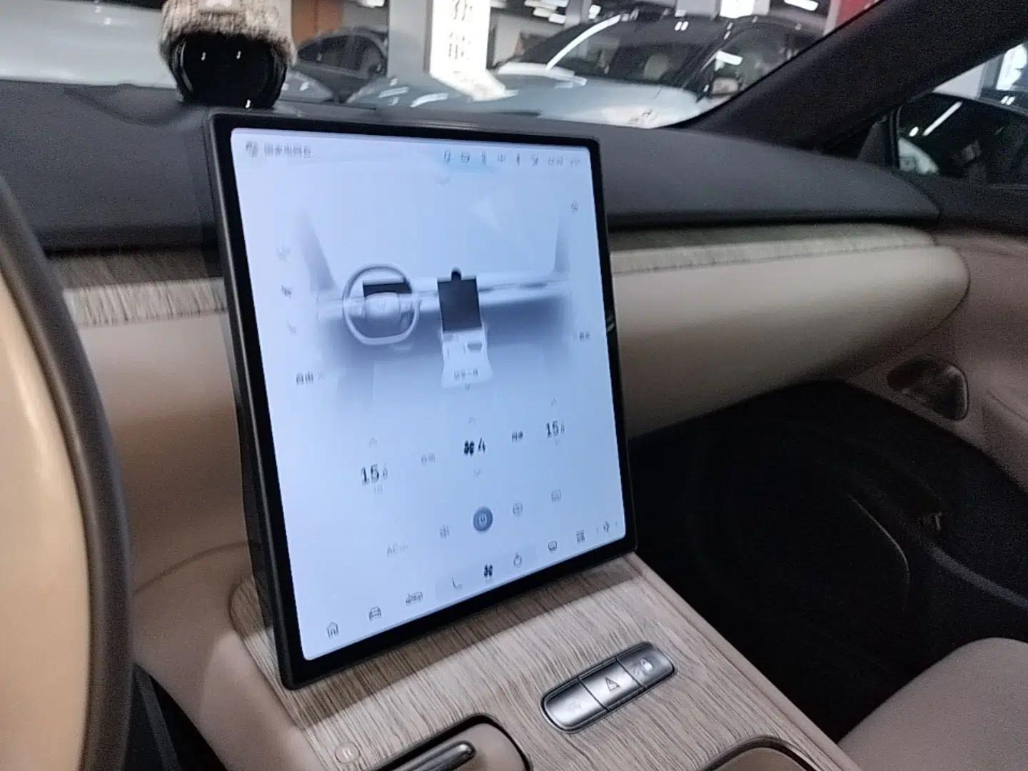 Nio ET7 2022 100kWh First Edition — миниатюра 15