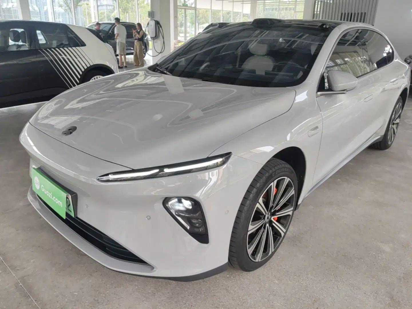 Nio ET7 2022 75 kWh — миниатюра 1