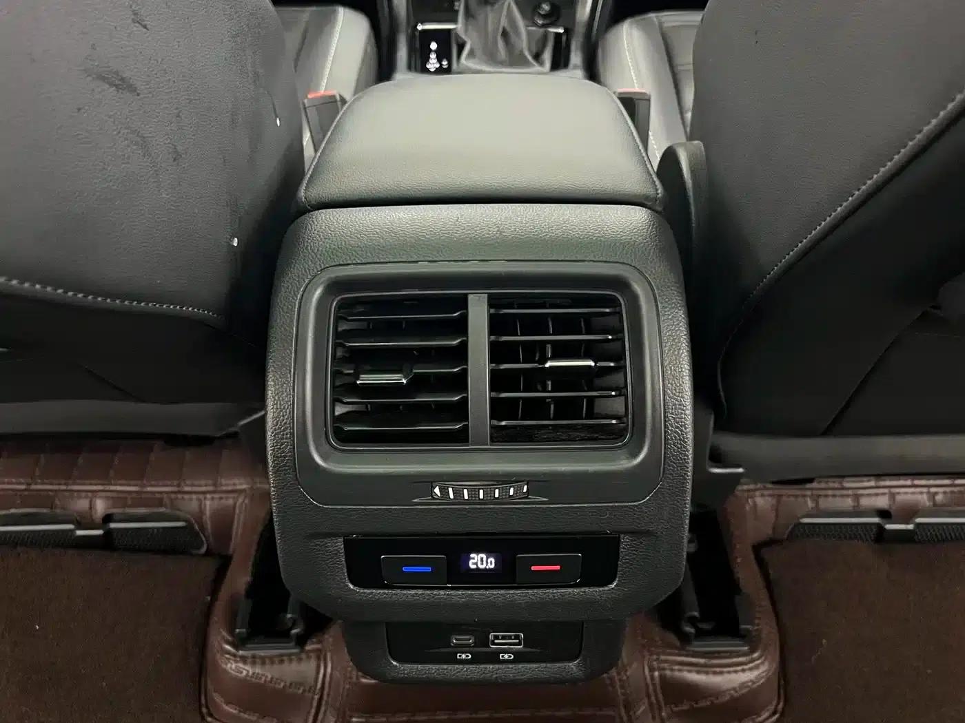 2018 Touran L 280TSI DSG Comfort Edition 7-seater (National V Emission Standard) — миниатюра 13