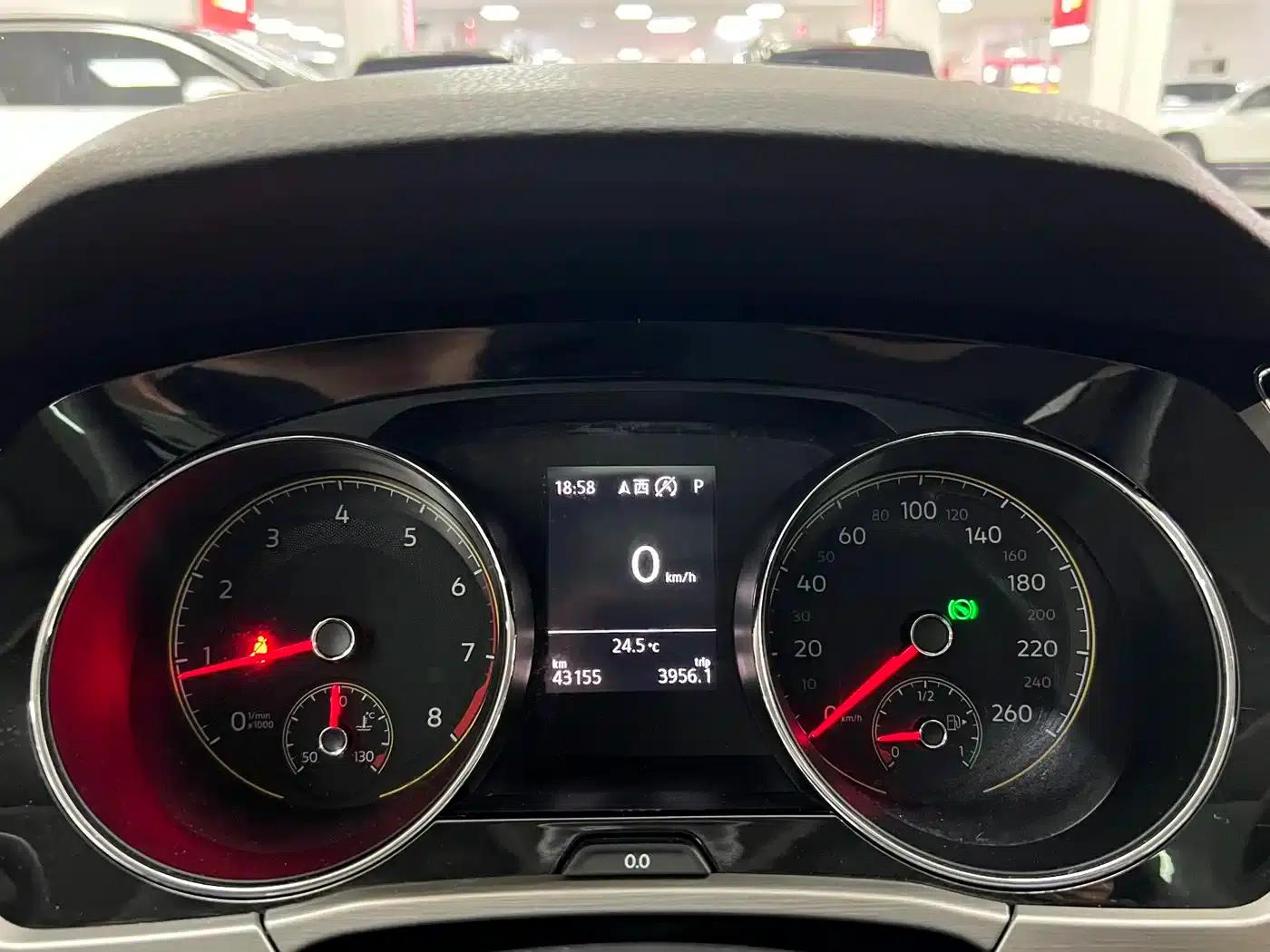 2018 Touran L 280TSI DSG Comfort Edition 7-seater (National V Emission Standard) — миниатюра 14