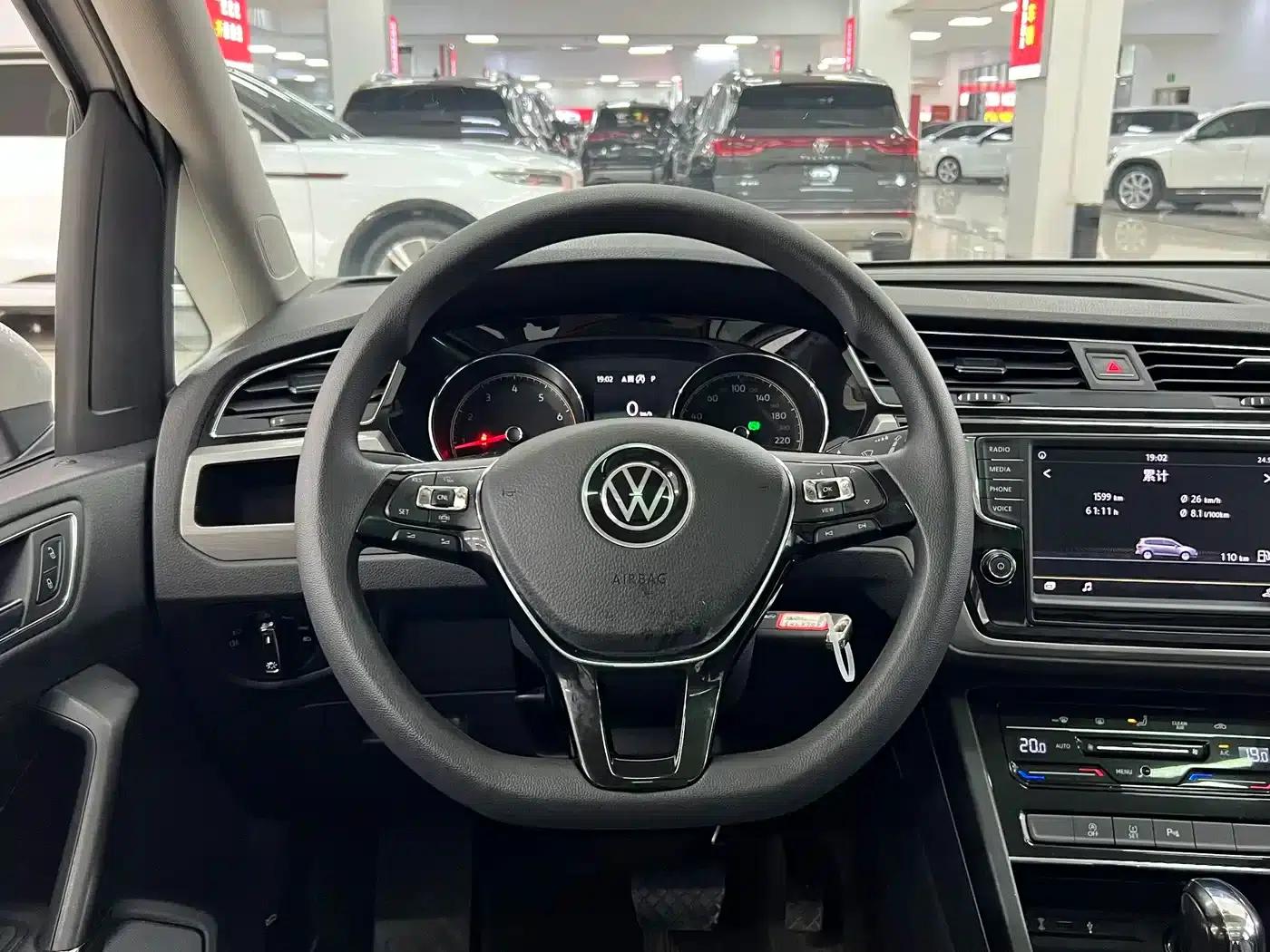 2018 Touran L 280TSI DSG Comfort Edition 7-seater (National V Emission Standard) — миниатюра 15