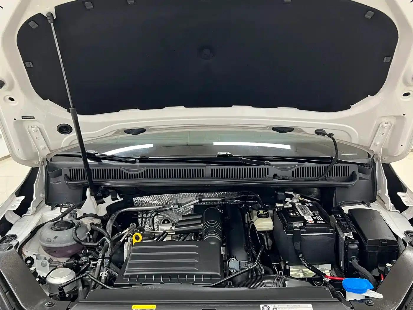 2018 Touran L 280TSI DSG Comfort Edition 7-seater (National V Emission Standard) — миниатюра 16