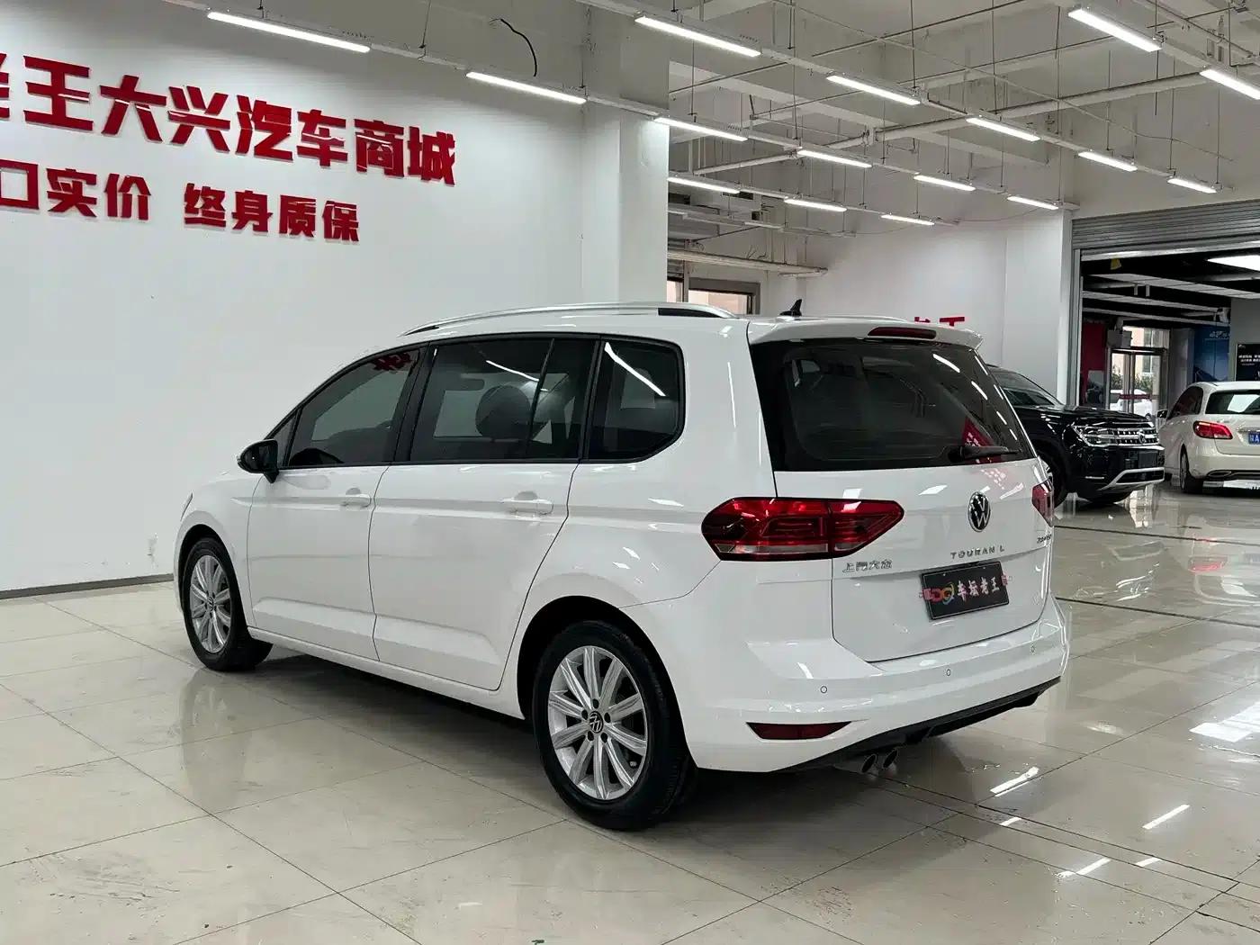 2018 Touran L 280TSI DSG Comfort Edition 7-seater (National V Emission Standard) — миниатюра 9