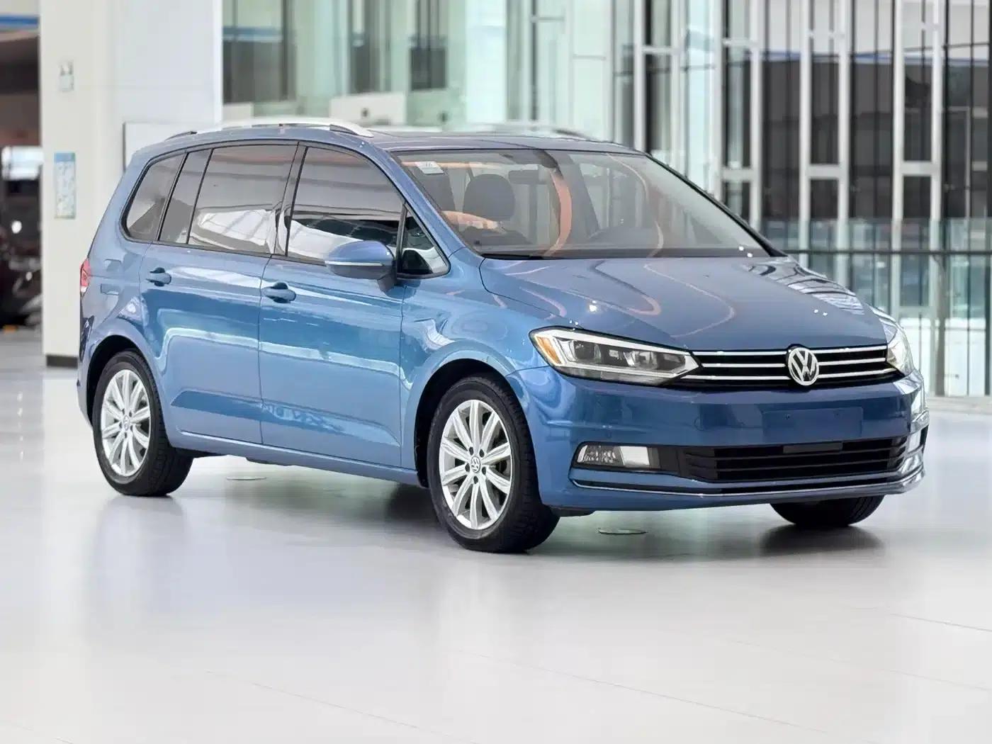 2018 Touran L 280TSI DSG Comfort Edition 7-seater — миниатюра 3