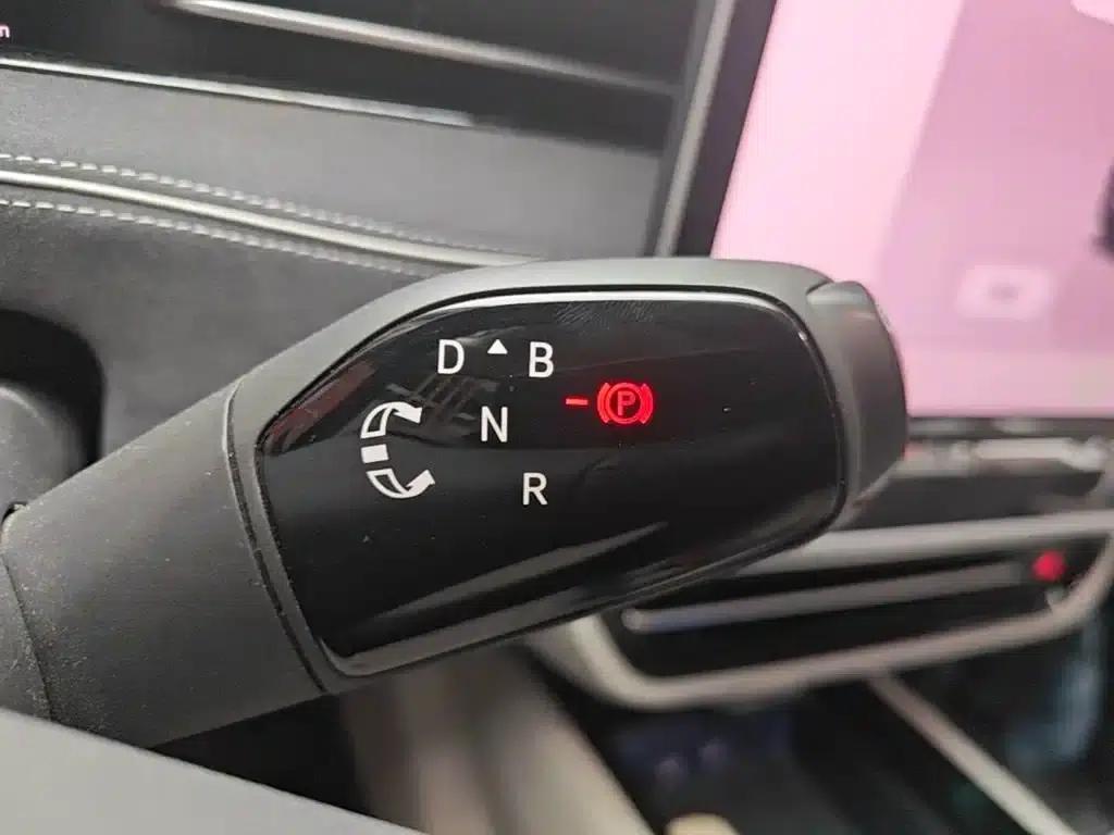 Volkswagen ID.7 VIZZION 2024 First Edition — миниатюра 14