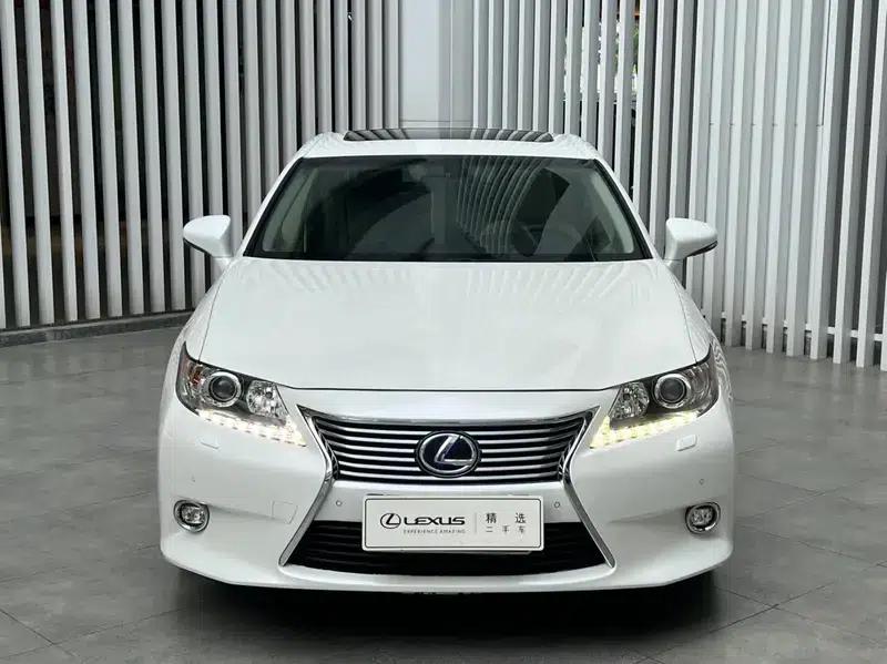 Lexus ES 2013 300h Elite Edition — миниатюра 2