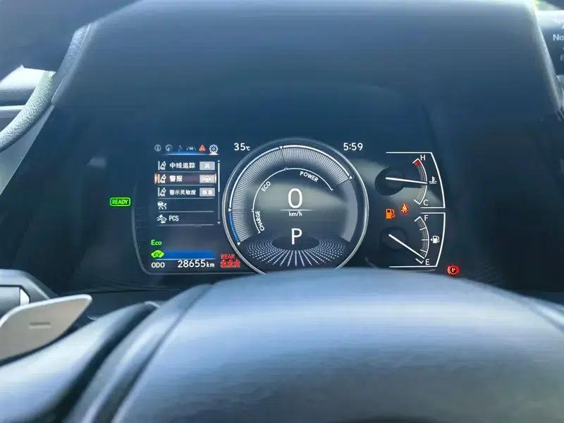 Lexus ES 2022 300h Premium Edition — миниатюра 19