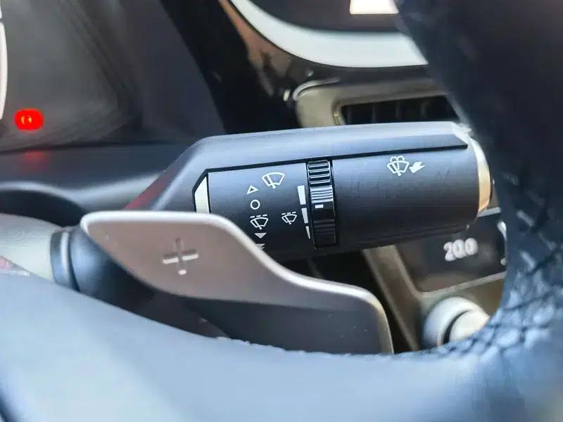 Lexus ES 2022 300h Premium Edition — миниатюра 27