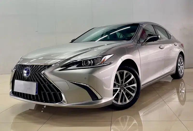 Lexus ES 2021 300h Premium Edition — миниатюра 1