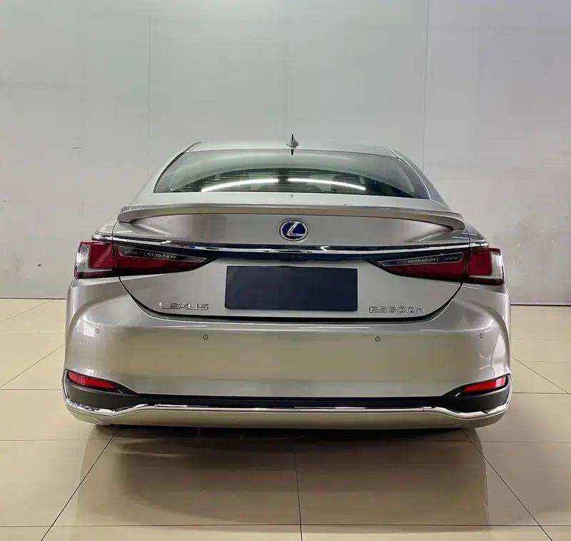 Lexus ES 2021 300h Premium Edition — миниатюра 6