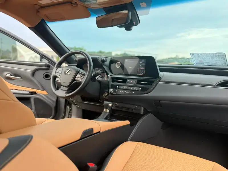 Lexus ES 2021 Model 200 Premium Edition — миниатюра 12