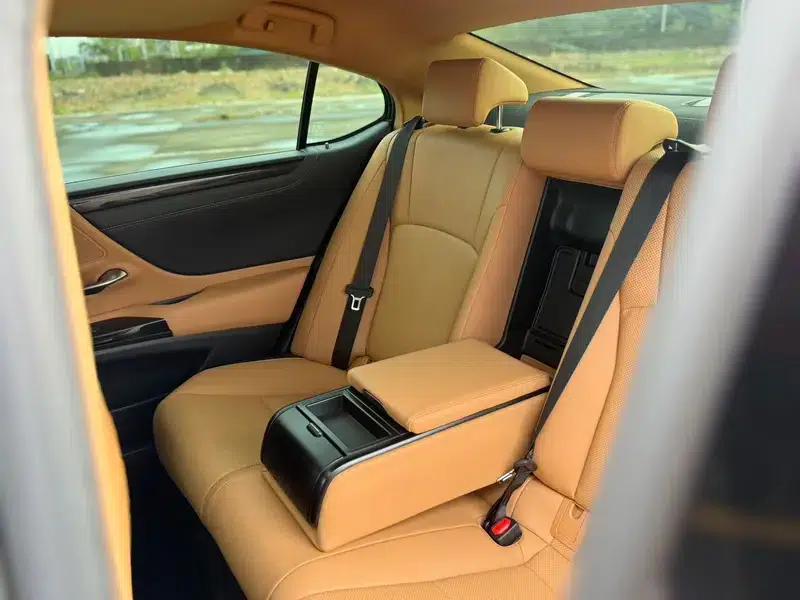 Lexus ES 2021 Model 200 Premium Edition — миниатюра 22