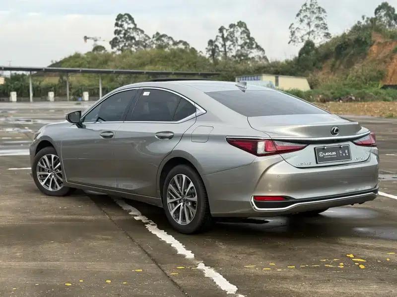 Lexus ES 2021 Model 200 Premium Edition — миниатюра 5