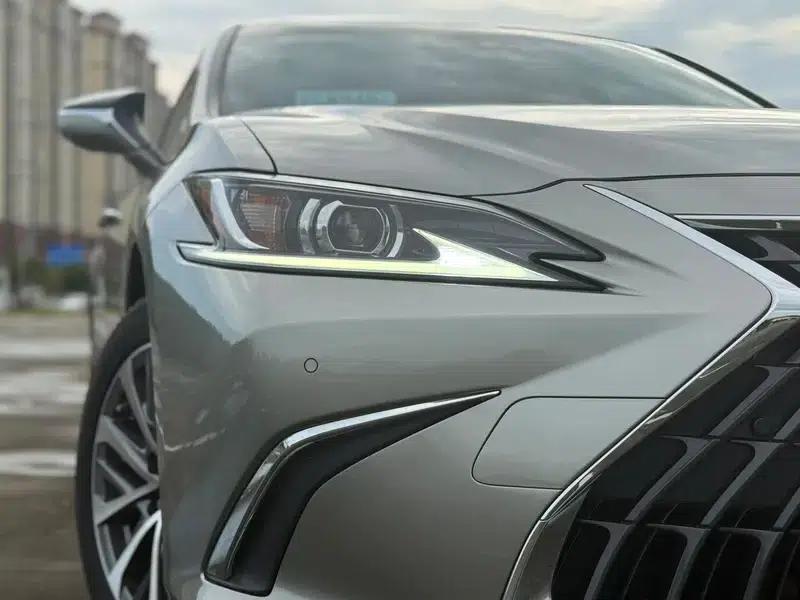 Lexus ES 2021 Model 200 Premium Edition — миниатюра 8