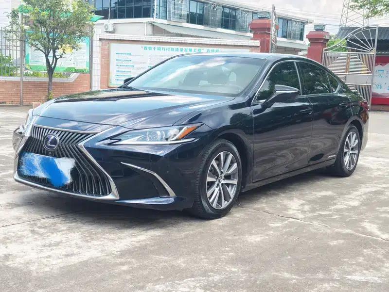 Lexus ES 2018 300h Premium Edition (China V emission standard) — миниатюра 1