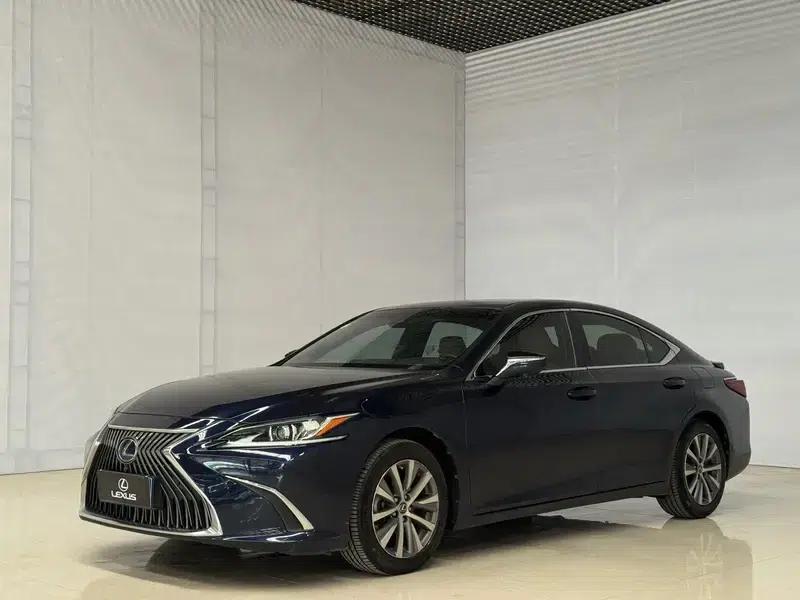 Lexus ES 2021 300h Premium Edition — миниатюра 1