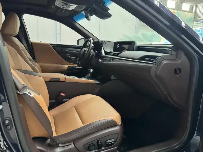 Lexus ES 2021 300h Premium Edition — миниатюра 5