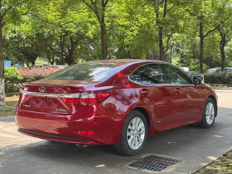 Lexus ES 2013 300h Elite Edition — миниатюра 6