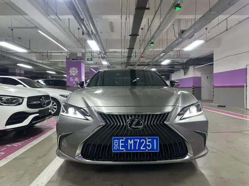 Lexus ES 2021 Model 200 Premium Edition — миниатюра 2