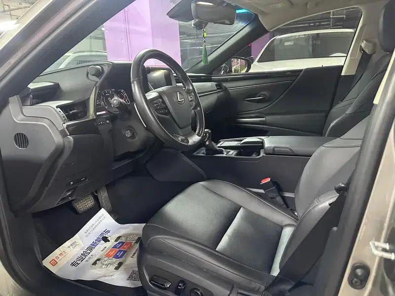 Lexus ES 2021 Model 200 Premium Edition — миниатюра 8