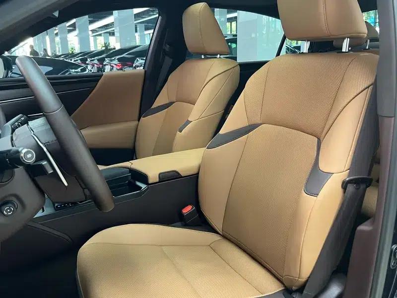 Lexus ES 2021 300h Premium Edition — миниатюра 16
