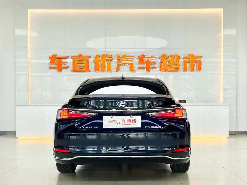 Lexus ES 2021 300h Premium Edition — миниатюра 4
